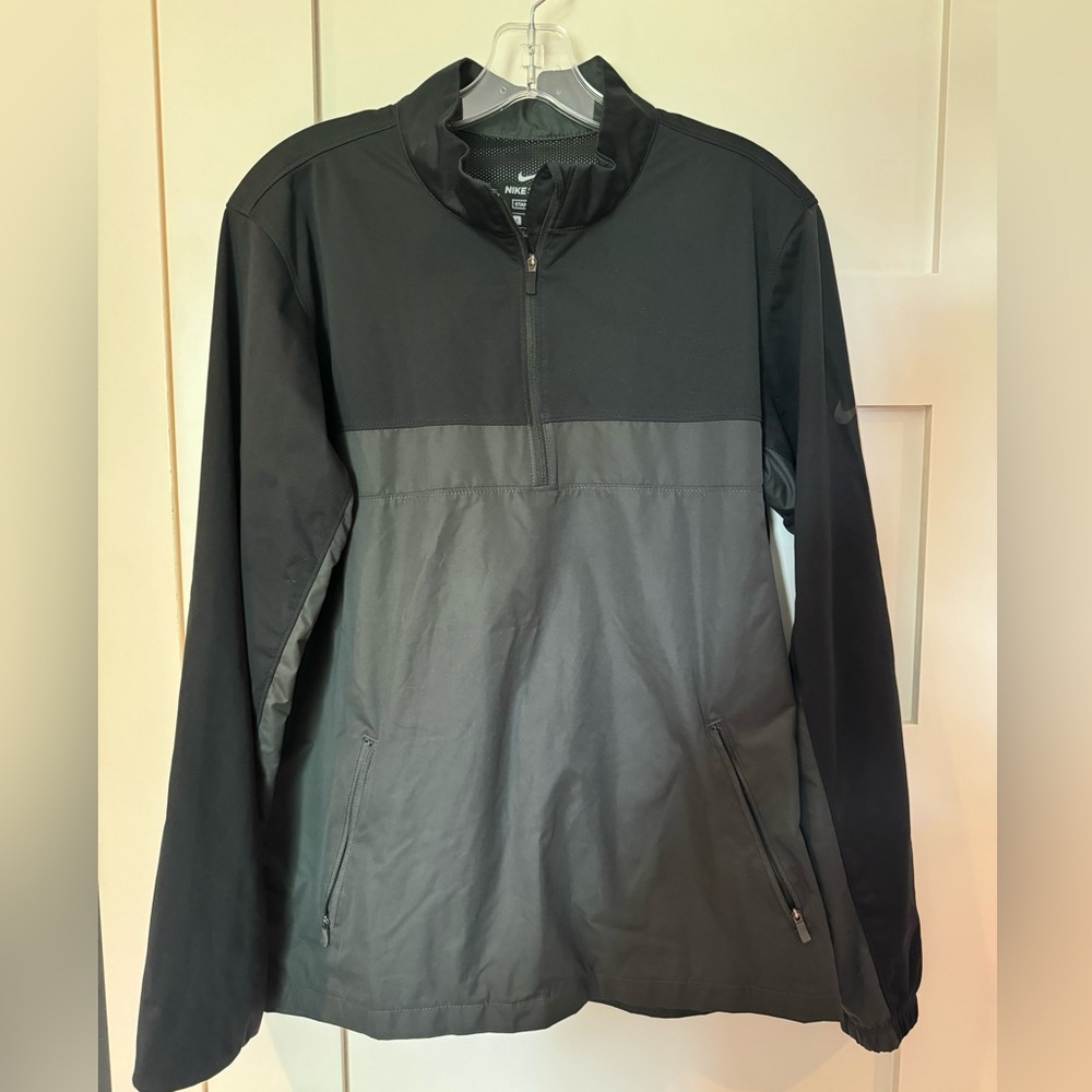 Men’s Nike Shield Golf Windbreaker